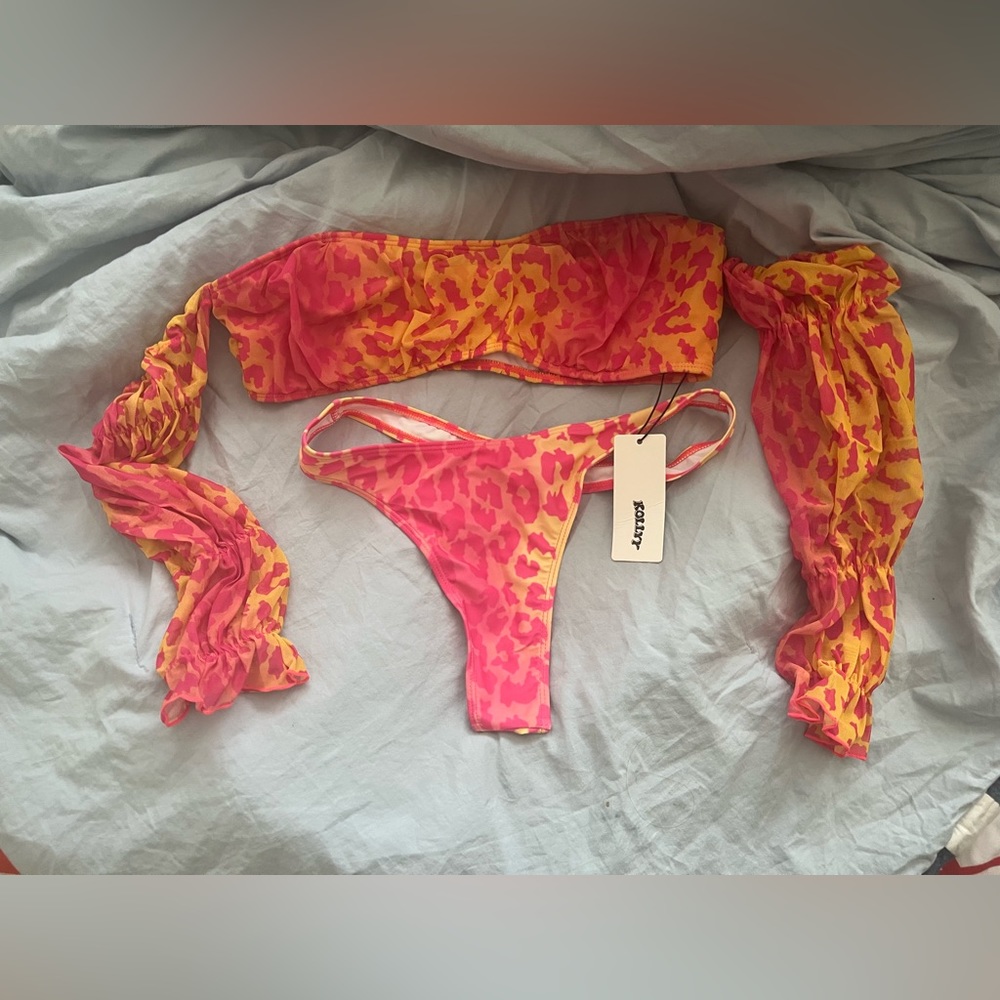 NWT Thong leopard bikini